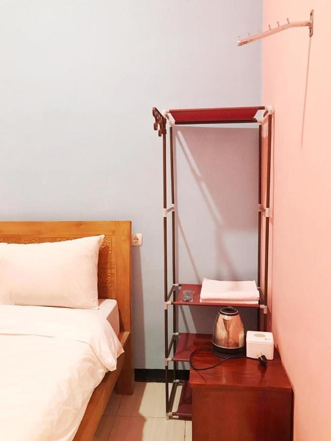 Roomz Budget Residence Semarang Exterior photo
